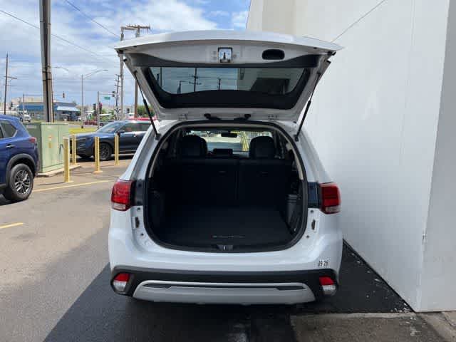Thumbnail: 2019 Mitsubishi Outlander - 19