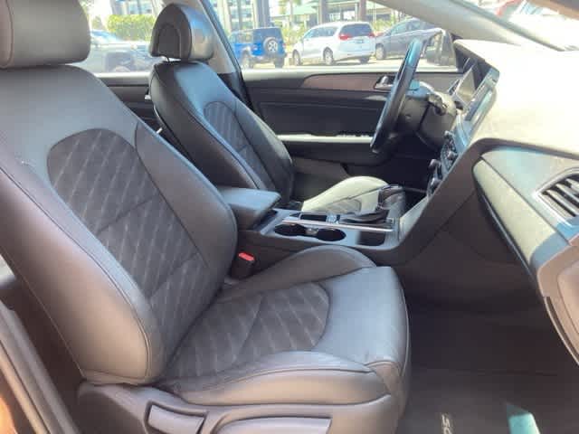 Thumbnail: 2016 Hyundai Sonata - 14