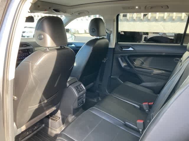 Thumbnail: 2021 Volkswagen Tiguan - 12