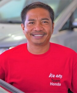 Staff member Danny Domingo from ID_431a1a7b2267
