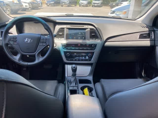 Thumbnail: 2016 Hyundai Sonata - 10