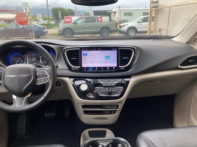 Thumbnail: 2022 Chrysler Pacifica - 10