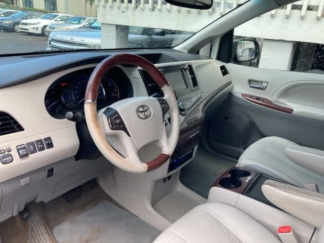 Thumbnail: 2012 Toyota Sienna - 2