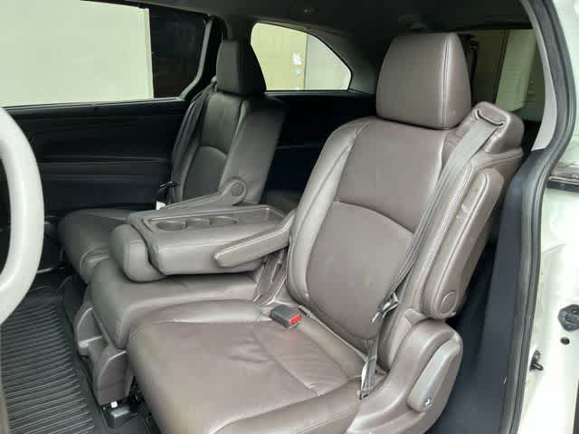 2019 Honda Odyssey EX-L - Photo 13