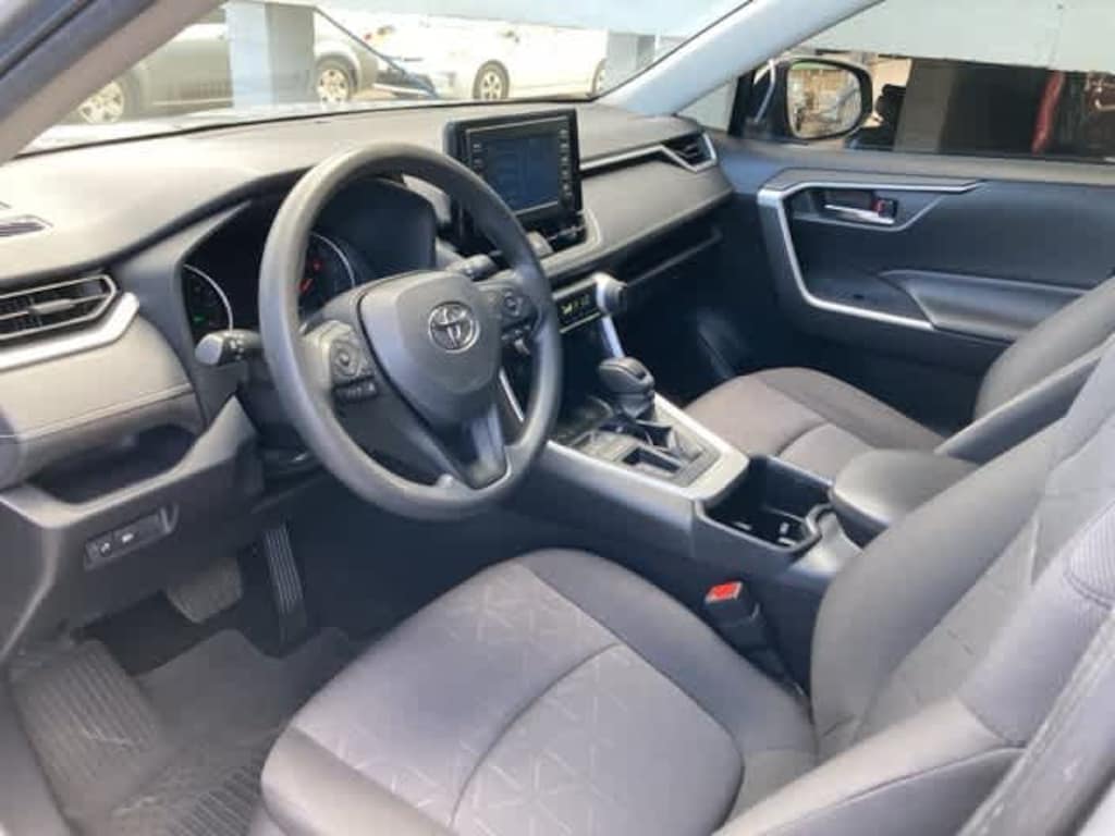 Used 2022 Toyota RAV4 XLE SUV