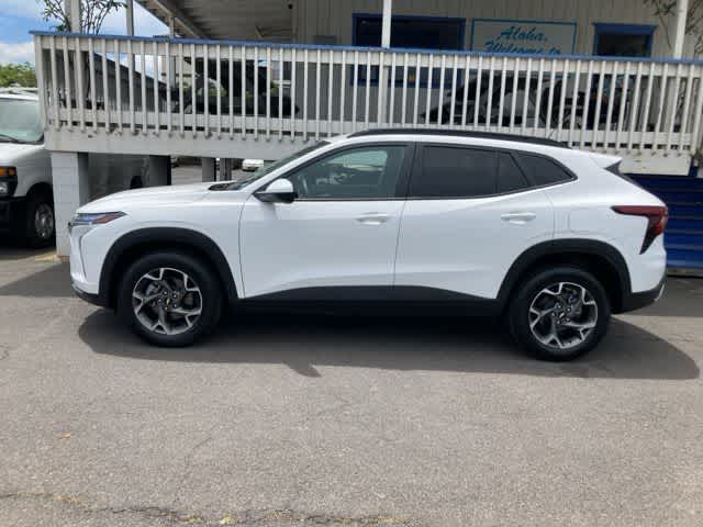 Thumbnail: 2024 Chevrolet Trax - 3