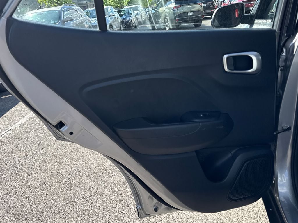 2023 Hyundai Venue SEL - Photo 30