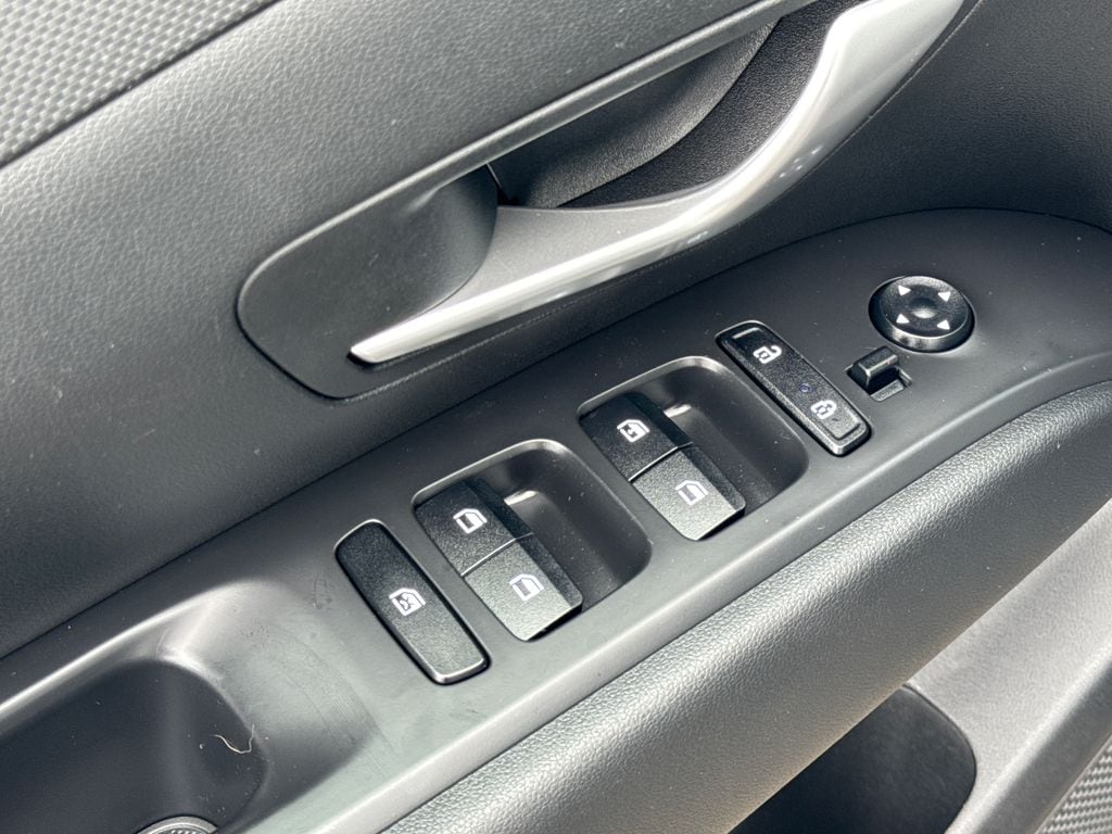 2024 Hyundai Tucson SE - Photo 15
