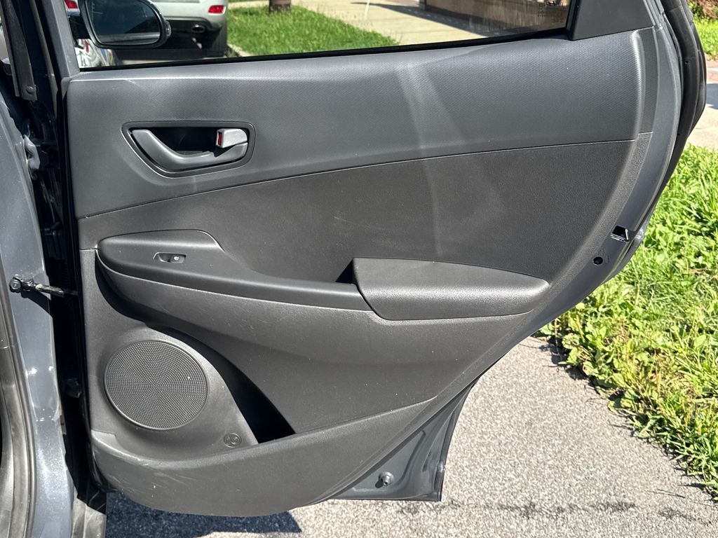 2023 Hyundai Kona SEL - Photo 36