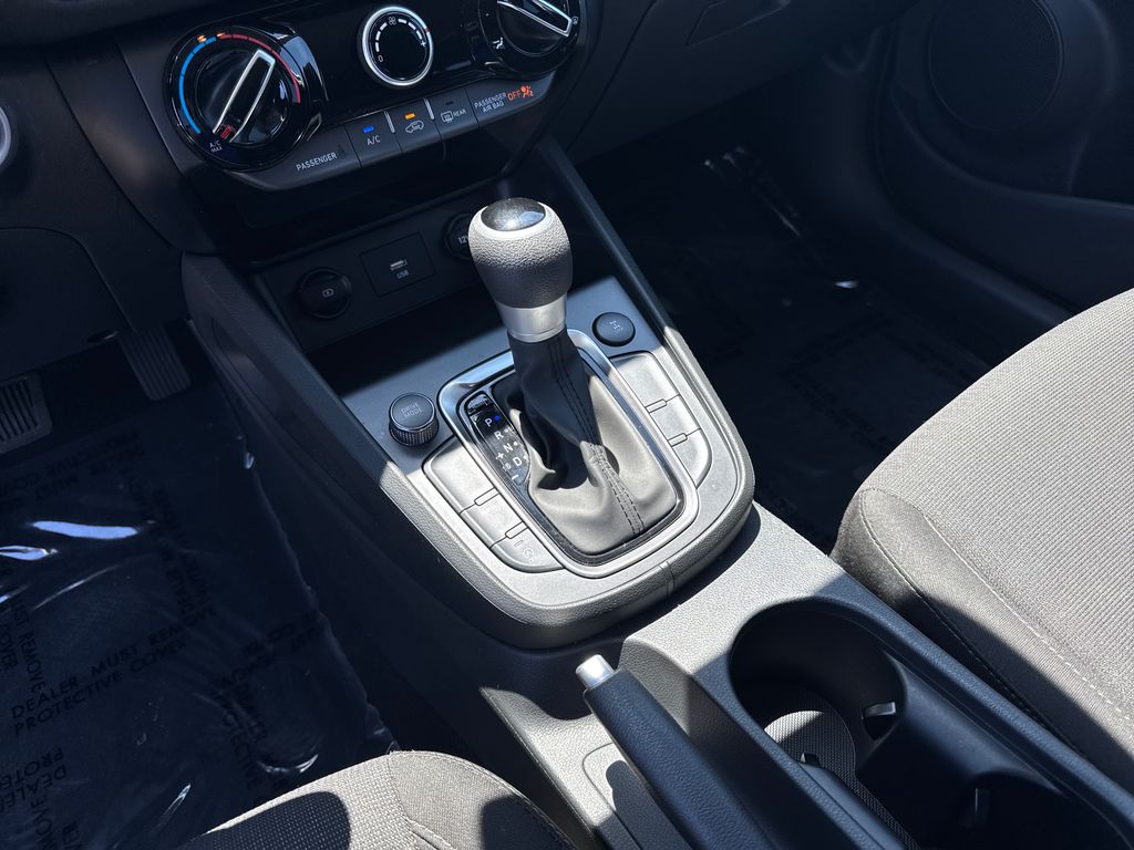 2023 Hyundai Kona SEL - Photo 29
