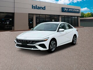 2025 Hyundai Elantra SEL Convenience Sedan