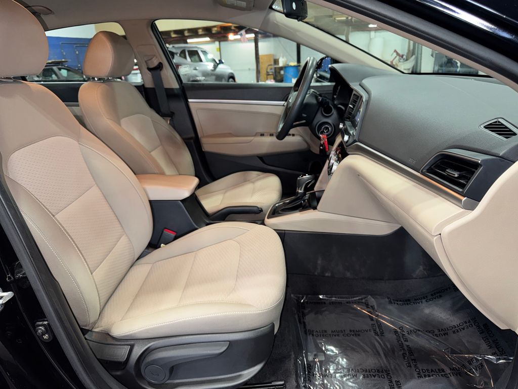2019 Hyundai Elantra SE - Photo 36