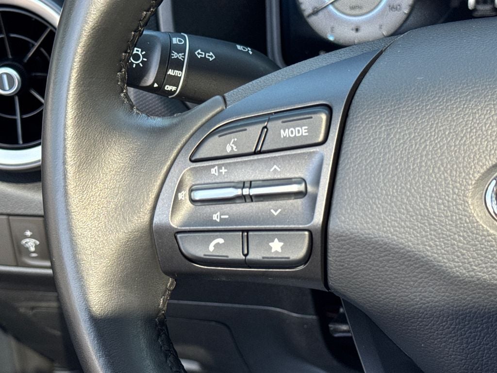 2023 Hyundai Kona Limited - Photo 21