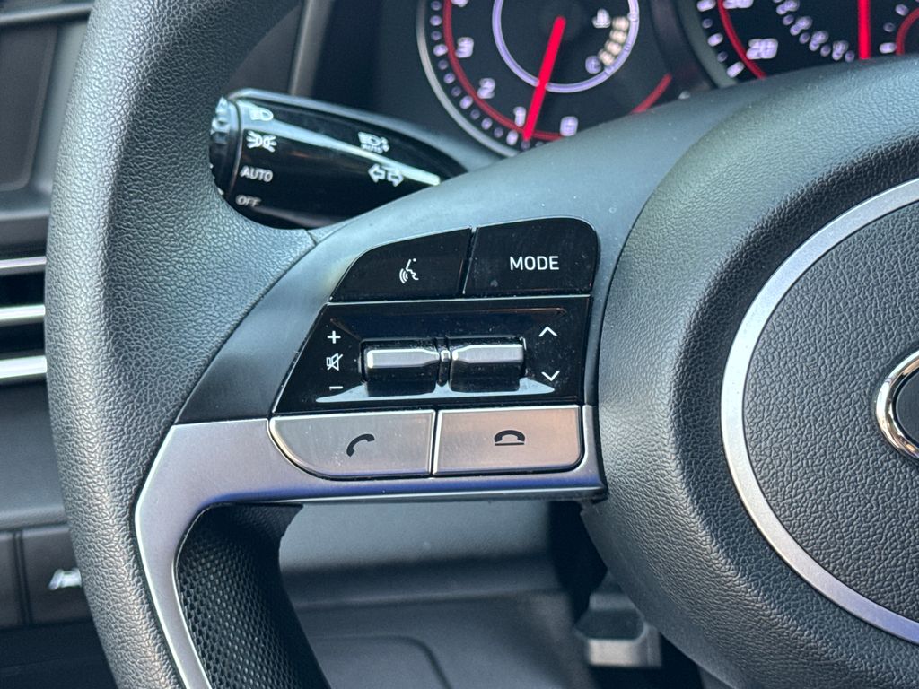 2022 Hyundai Elantra SEL - Photo 19