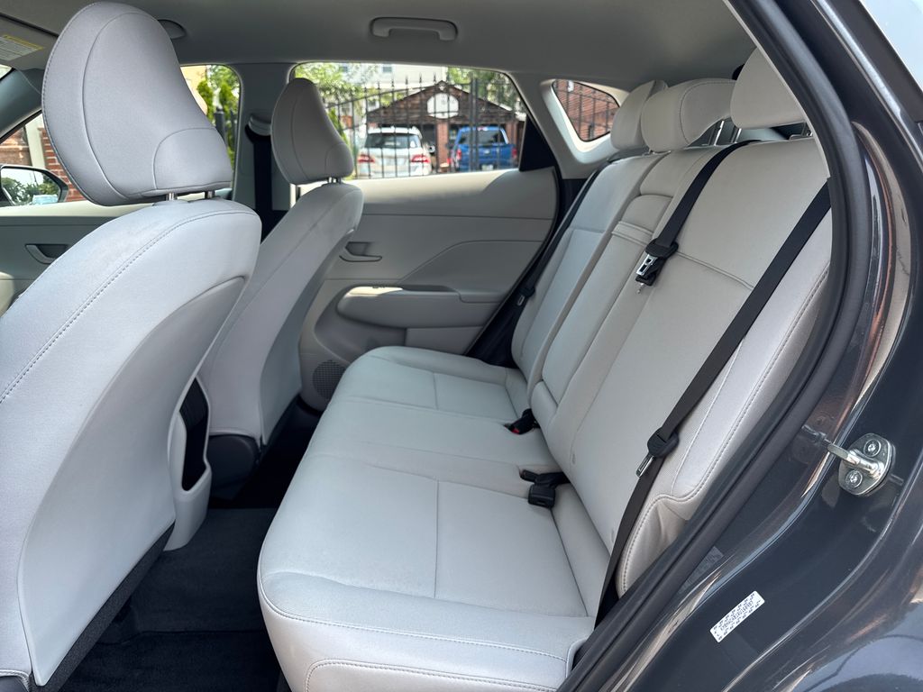 2024 Hyundai Kona SE - Photo 33