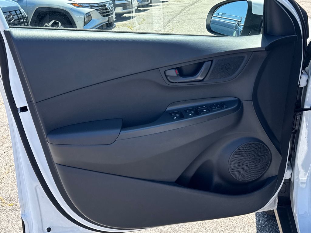 2023 Hyundai Kona SEL - Photo 14