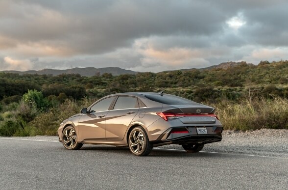 hyundai-elantra.png