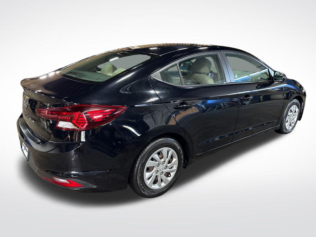2019 Hyundai Elantra SE - Photo 10