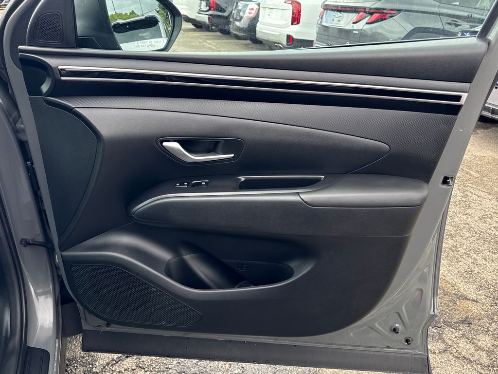 2024 Hyundai Tucson SE - Photo 33