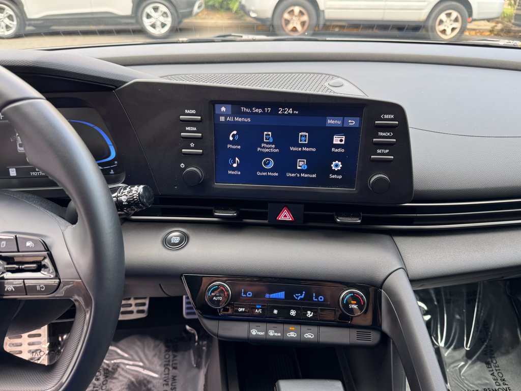 2025 Hyundai Elantra SEL - Photo 23