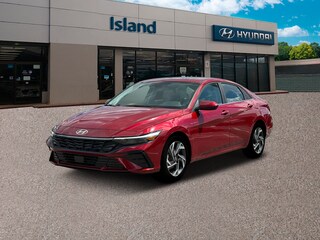 2025 Hyundai Elantra SEL Convenience Sedan