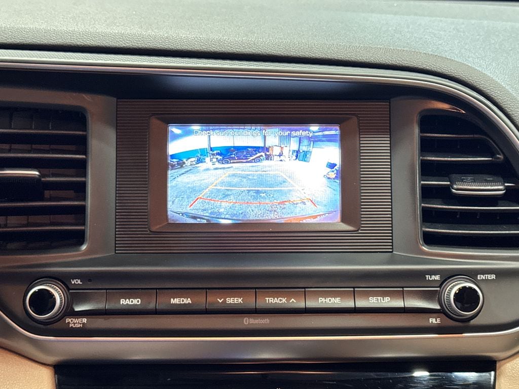 2019 Hyundai Elantra SE - Photo 24