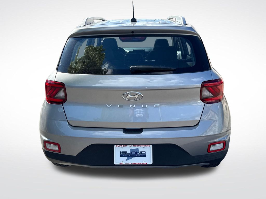 2023 Hyundai Venue SEL - Photo 9