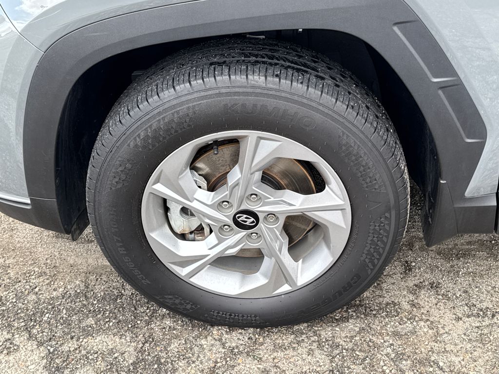 2024 Hyundai Tucson SE - Photo 13
