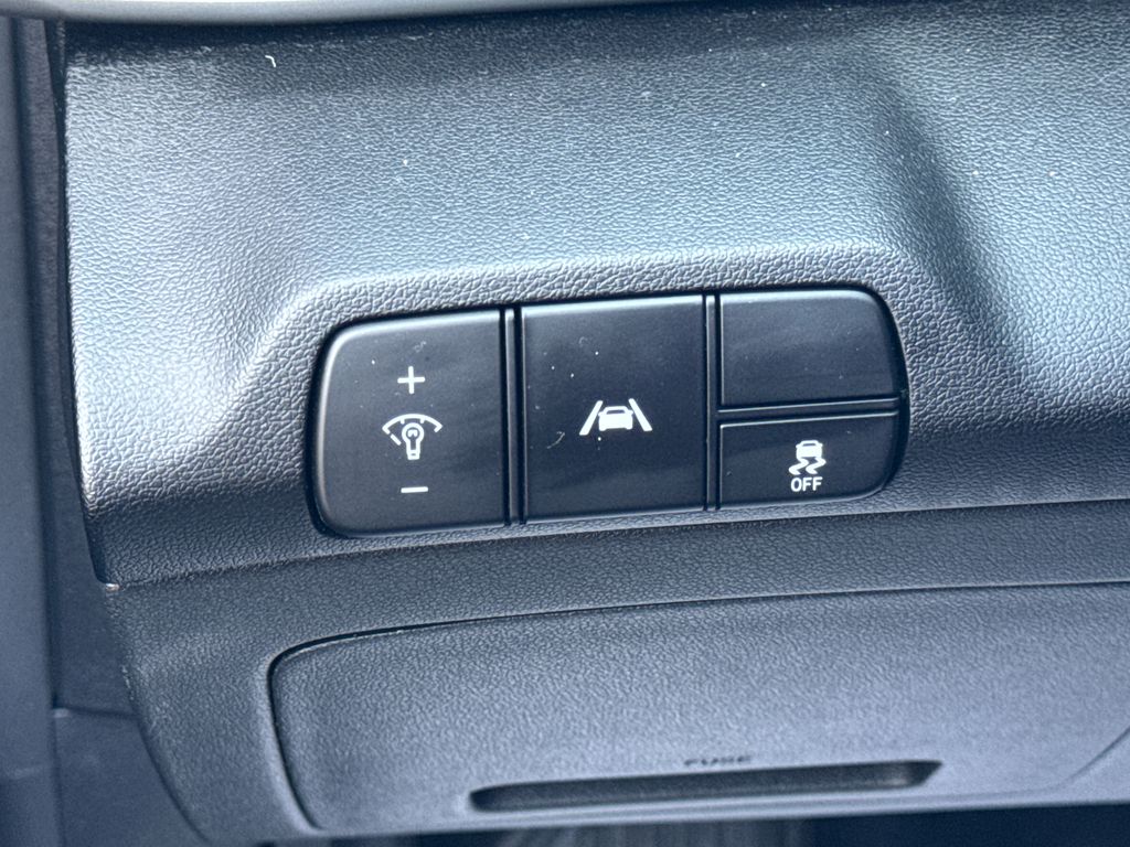 2022 Hyundai Elantra SEL - Photo 17