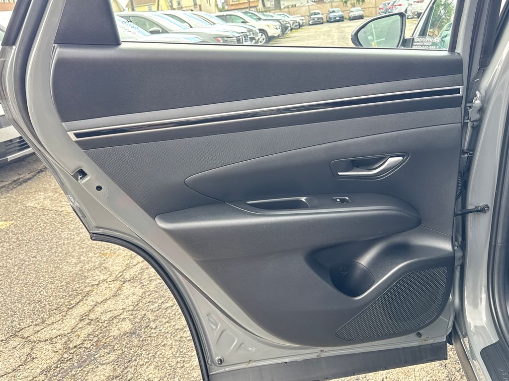 2024 Hyundai Tucson SE - Photo 28
