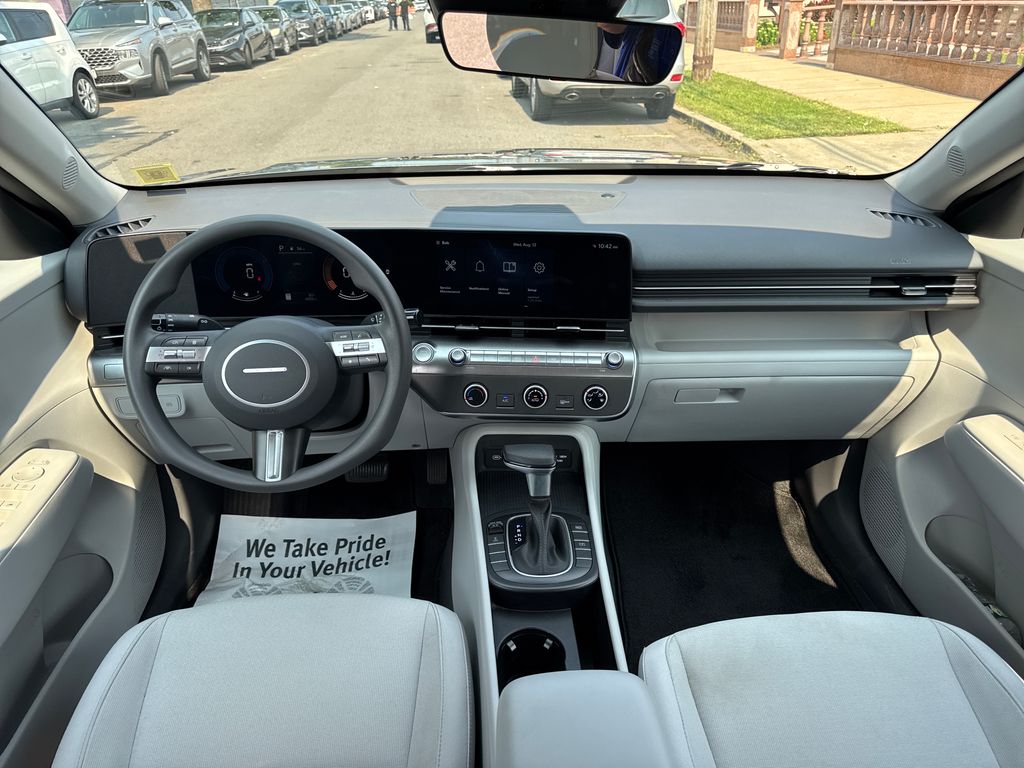 2024 Hyundai Kona SE - Photo 30