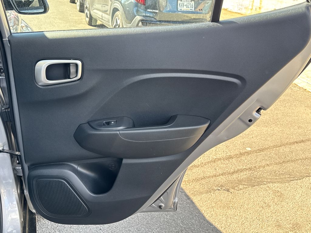 2023 Hyundai Venue SEL - Photo 33