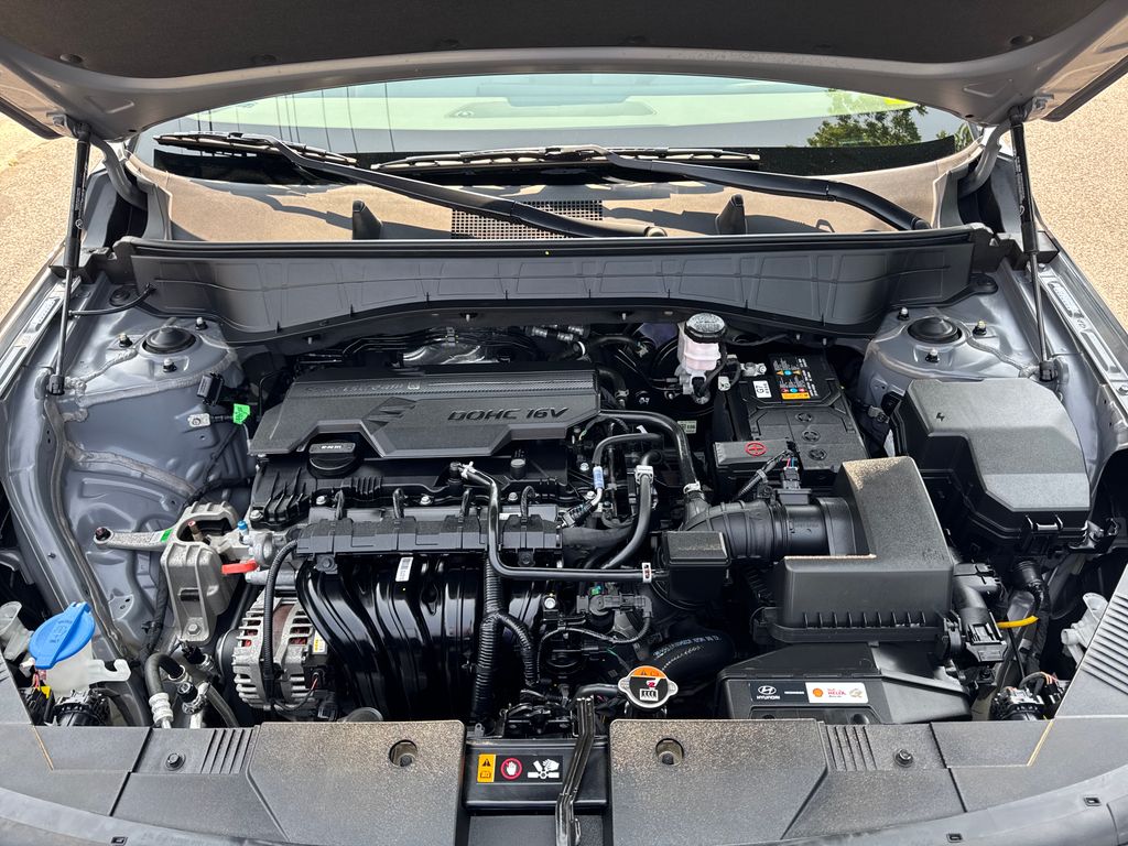 2024 Hyundai Kona SE - Photo 12