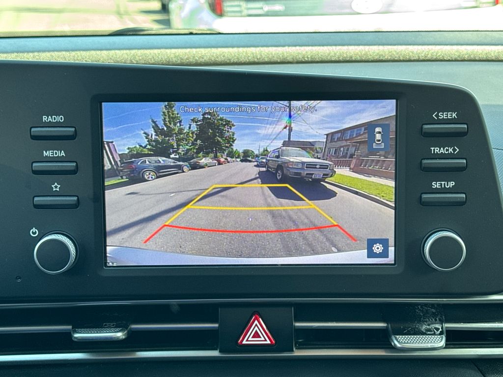 2022 Hyundai Elantra SEL - Photo 25