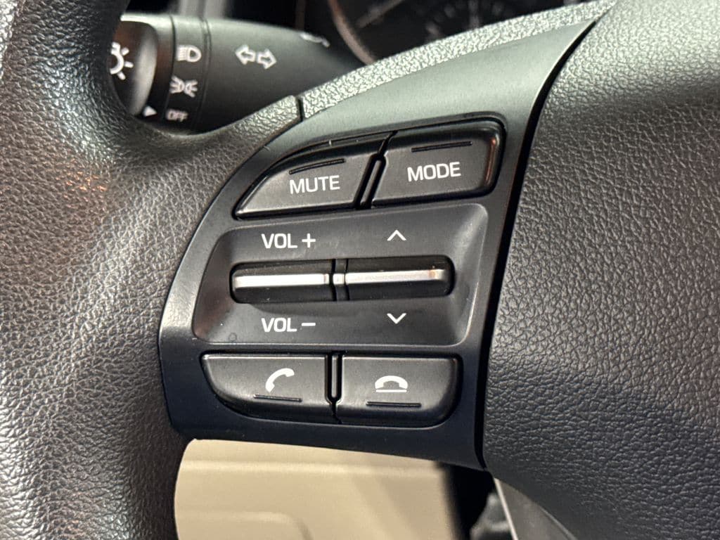 2019 Hyundai Elantra SE - Photo 18