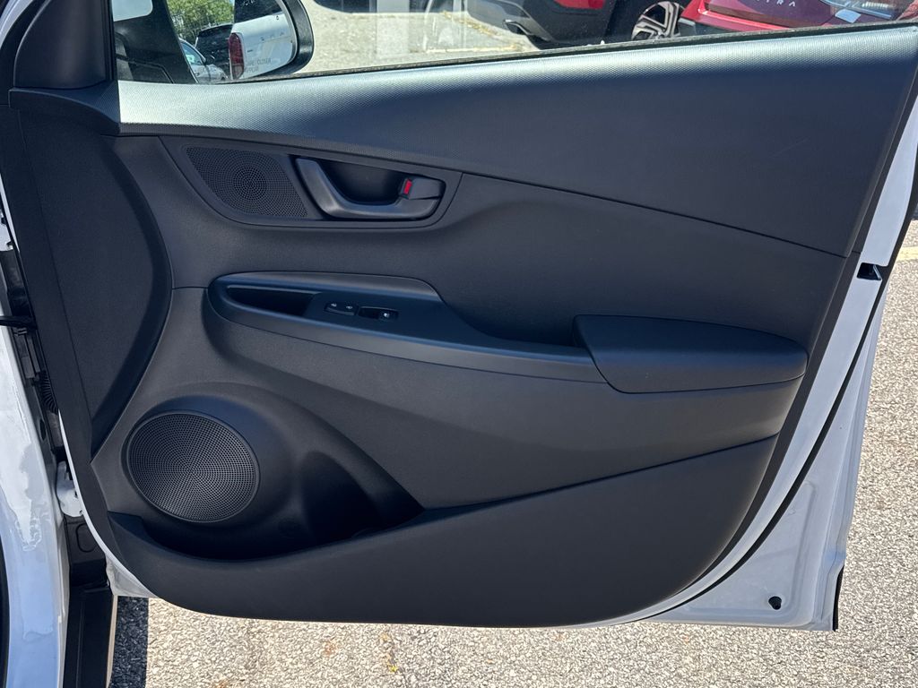 2023 Hyundai Kona SEL - Photo 38