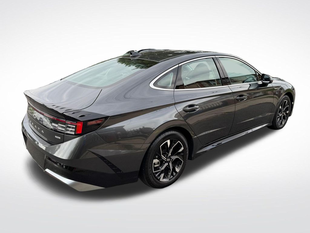 2025 Hyundai Sonata SEL - Photo 10