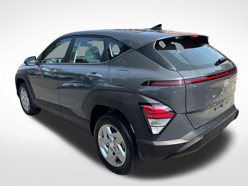 2024 Hyundai Kona SE - Photo 8