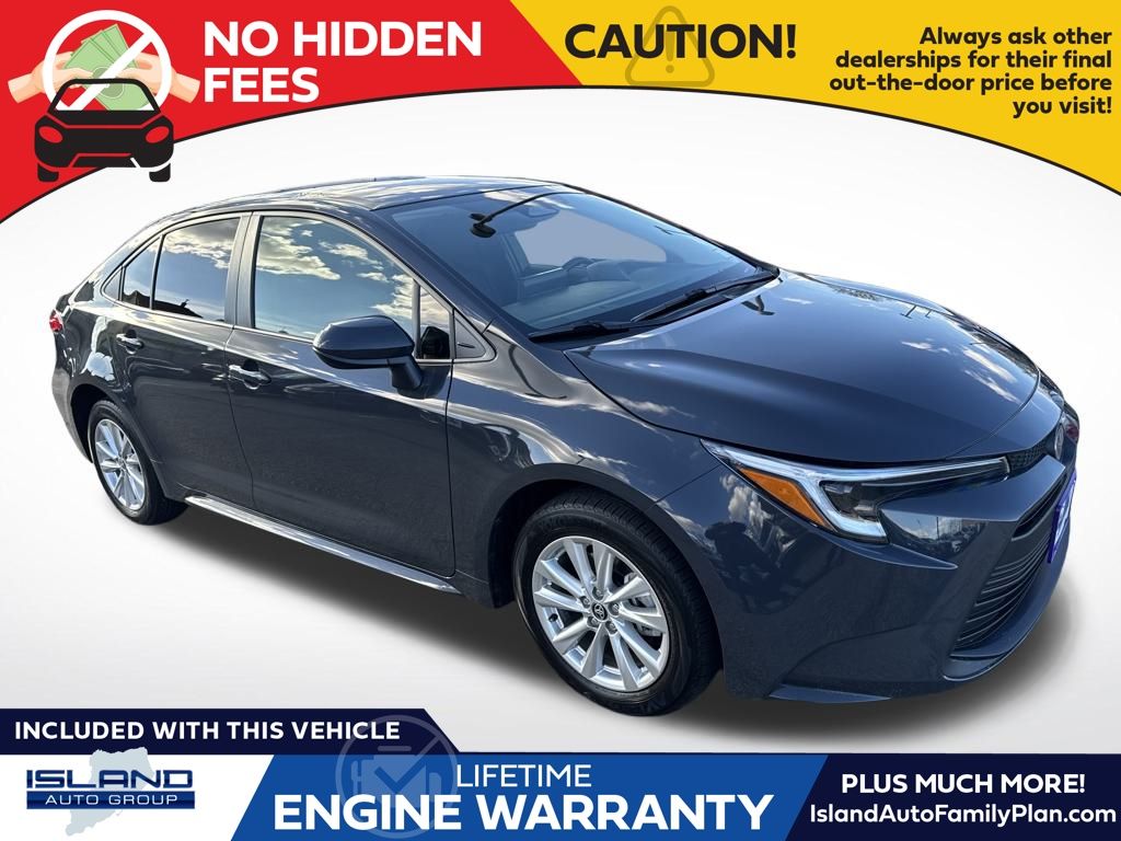 2024 Toyota Corolla LE's photo