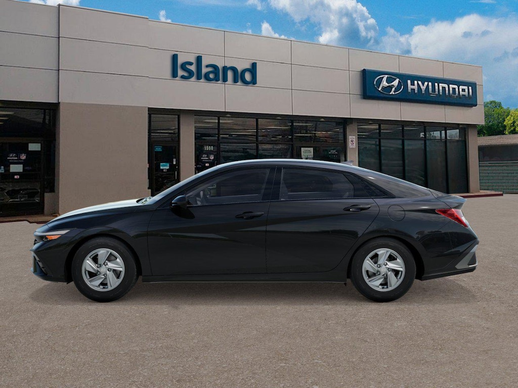 New 2026 Hyundai Elantra SE Sedan
