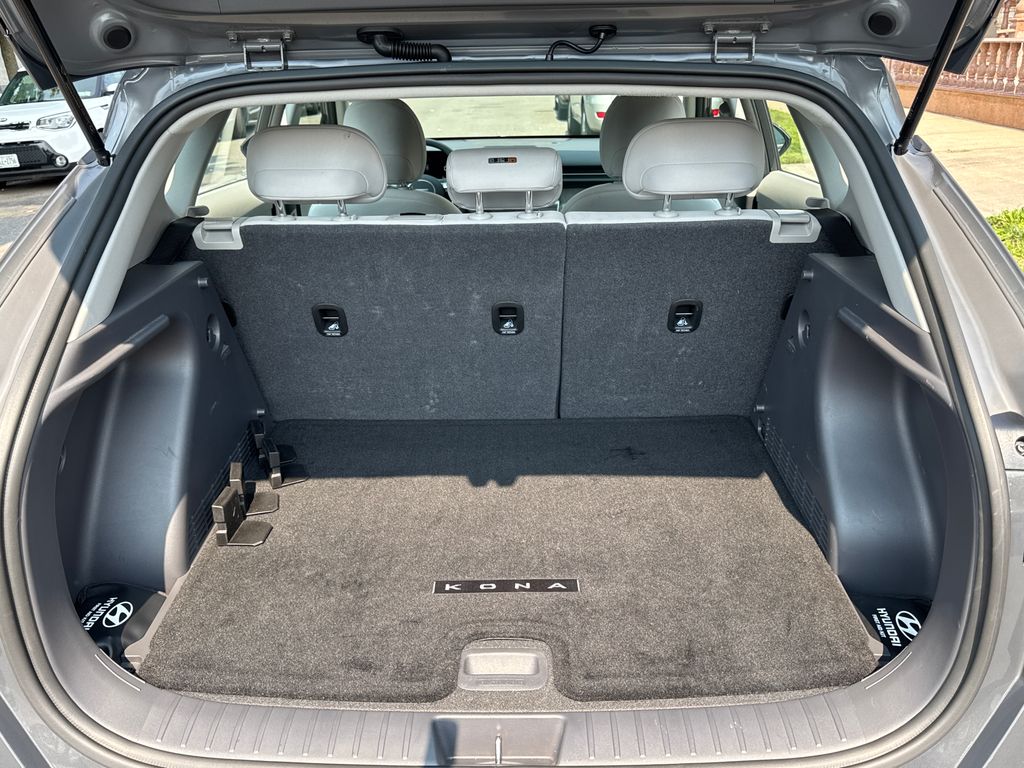 2024 Hyundai Kona SE - Photo 34