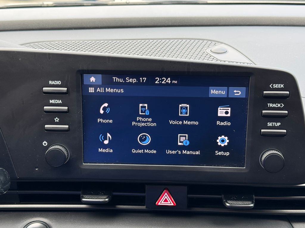 2025 Hyundai Elantra SEL - Photo 24