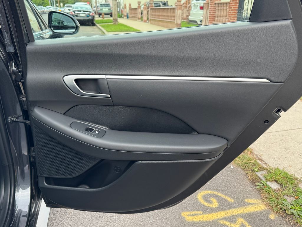 2025 Hyundai Sonata SEL - Photo 39