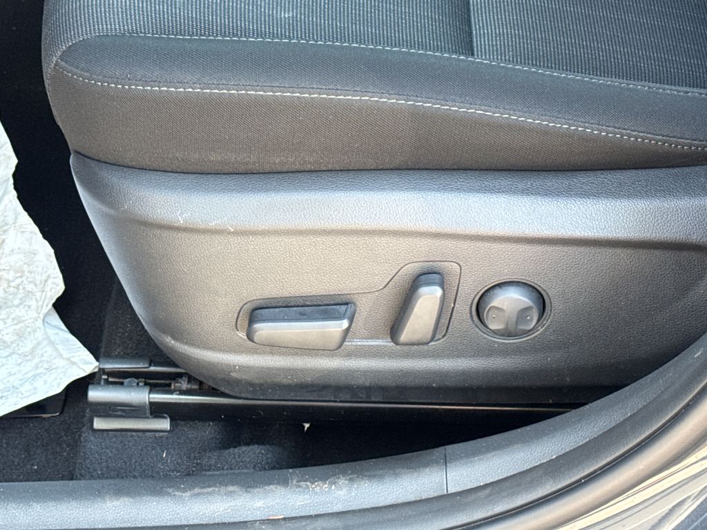 2023 Hyundai Kona SEL - Photo 17