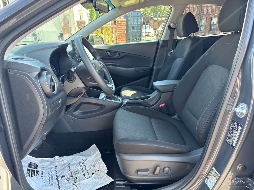 2023 Hyundai Kona SEL - Photo 16
