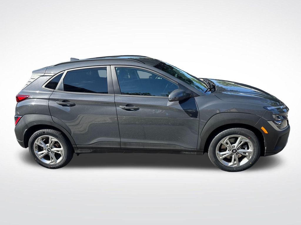 2023 Hyundai Kona SEL - Photo 11