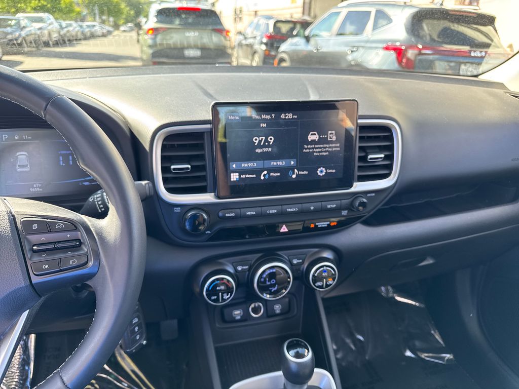 2023 Hyundai Venue SEL - Photo 22