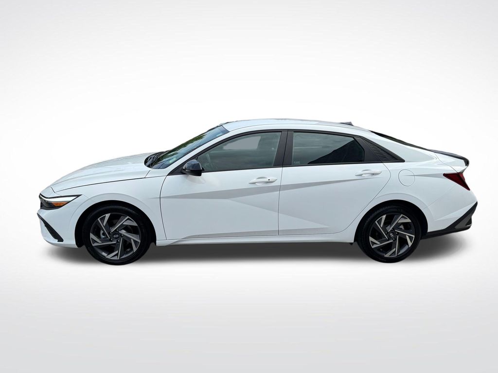 2025 Hyundai Elantra SEL - Photo 7
