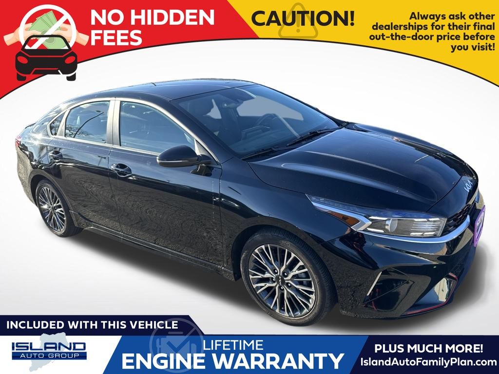 2023 Kia Forte GT-Line's photo