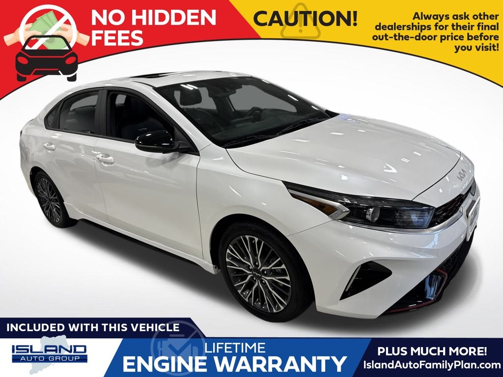 2023 Kia Forte GT-Line's photo